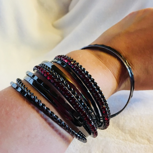 Bangle Bracelets 7" Metal with Garnet gemstones - Picture 6 of 8